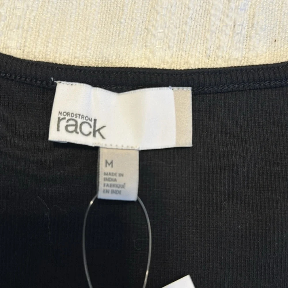 NWT Ribbed SS Scoopneck Tee, Black, Size Medium - Picture 6 of 7